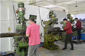 Mould center（milling）